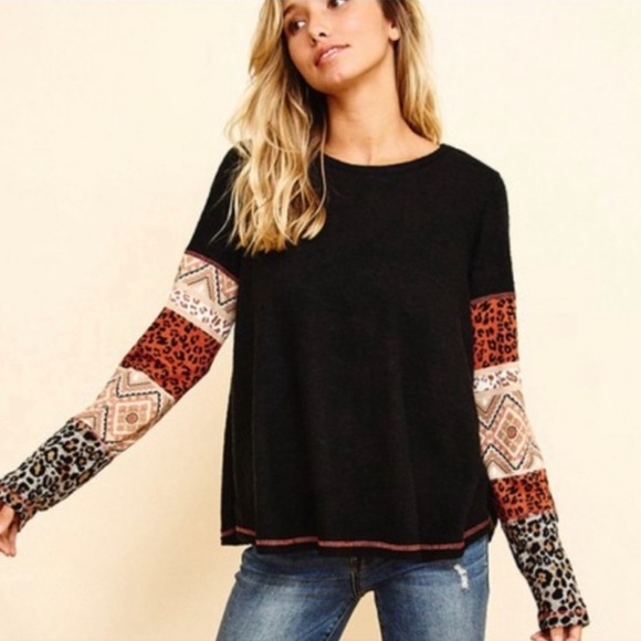 Ces femme colorblock animal print long sleeve top, lightweight fleece-y fabric - Picture 11 of 16